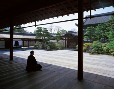 zazen.jpgのサムネイル画像