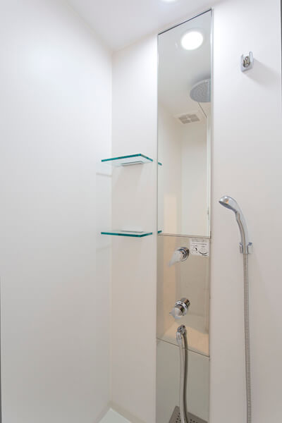 Ensuite Bathroom Facilities room/rates | piece hostel sanjo Ensuite Bathroom Facilities room/rates | piece hostel sanjo